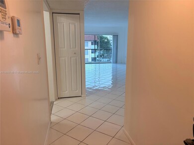 4172 Inverrary Dr unit 408, Lauderhill, FL 33319 - photo 3