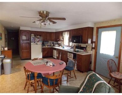 32A Farmington St, Worcester, MA 01603 - photo 5