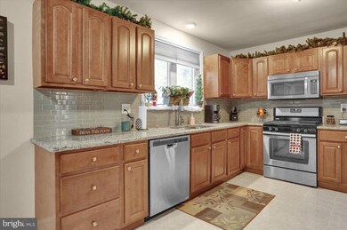 3437 Eisenbrown Rd, Reading, PA 19605 - photo 7