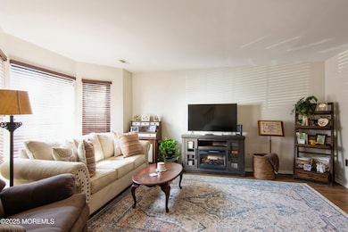 166 Devon Ct, Old Bridge, NJ 08857 - photo 3