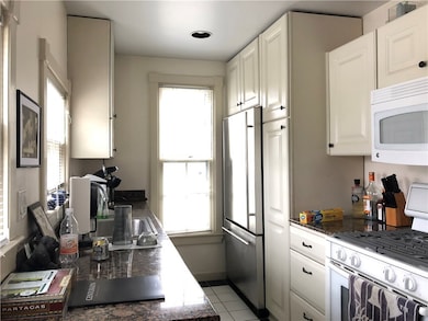 3 Red Cross Ave unit 1, Newport, RI 02840 - photo 7