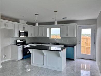 709 Palmer Rd unit 3, Mission, TX 78573 - photo 2