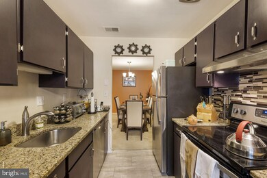 9305 Bathgate Ct, Montgomery Village, MD 20886 - photo 4