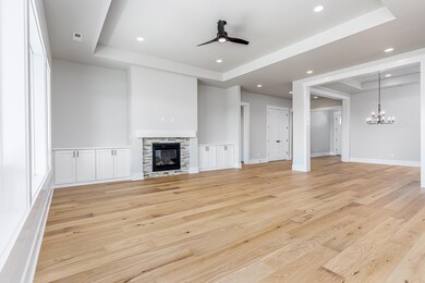 425 Ventus St-17