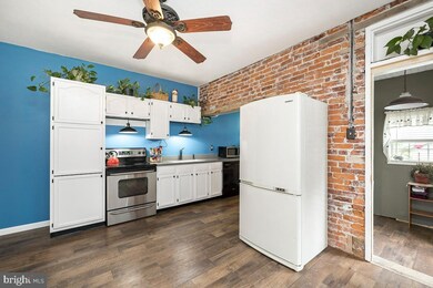 418 E 4th St, Boyertown, PA 19512 - photo 5