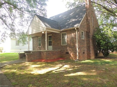 213 Coleridge Rd, Ramseur, NC 27316 - photo 2