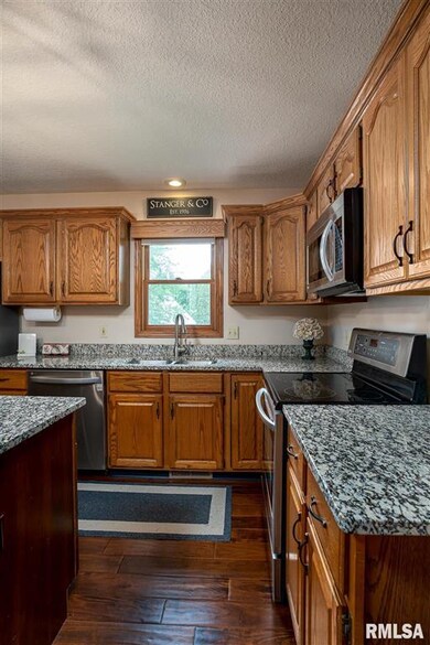 4410 Regency Place, Davenport, IA 52806 - photo 3