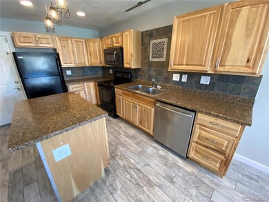 1064 Chambers Ct unit 206, Aurora, CO 80011 - photo 5