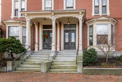 24 Deering St_#2_W5_031