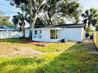 5739 Dartmouth Ave N, Saint Petersburg, FL 33710 - photo 5