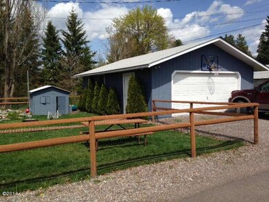 7 Garage and play house