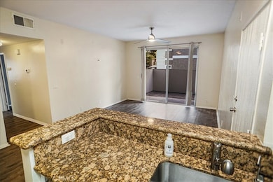 27646 Susan Beth Way, Santa Clarita, CA 91350 - photo 4