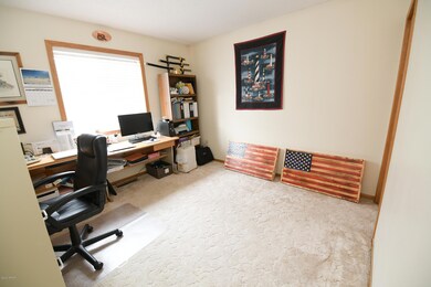 823 S 11th St, Grand Forks, ND 58201 - photo 6