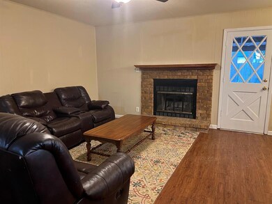 212 Victory St, Bonham, TX 75418 - photo 6