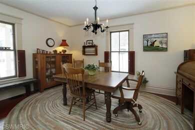 223 N Marshall Ave, Marshall, MI 49068 - photo 4