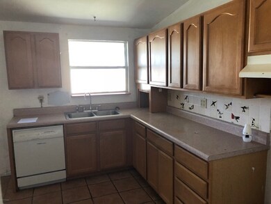 2409 Telles Ave, Alamogordo, NM 88310 - photo 7