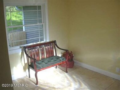 entryway before tenant