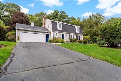 72 Tomahawk Cir, Saunderstown, RI 02874 - photo 3