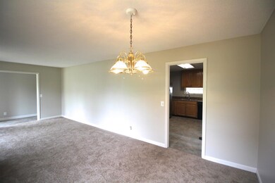 111 Hulan St, Shelbyville, TN 37160 - photo 3