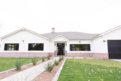 409 E. Lamar  |  Round Lens PhotographyJ