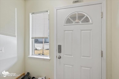 01-Main Entry_SLS_-2896
