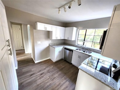 803 W Sitka St, Tampa, FL 33604 - photo 3