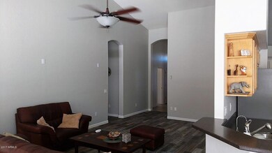 new paint in living room (2)