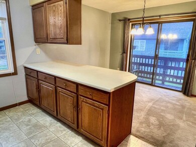 140 N Twin Oaks Terrace, South Burlington, VT 05403 - photo 5