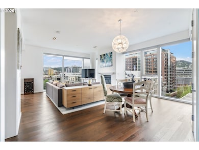 The Cosmopolitan unit 814, Portland, OR 97209 - photo 2