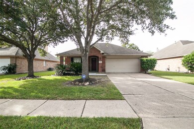 5308 Balmorhea Dr, Pearland, TX 77584 - photo 2