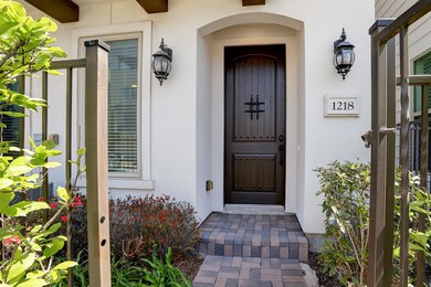 1218 Thompson St, Houston, TX 77007 - photo 2