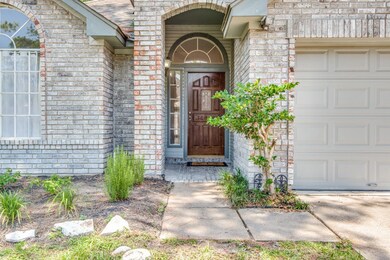15970 Oak Mountain Dr, Houston, TX 77095 - photo 2
