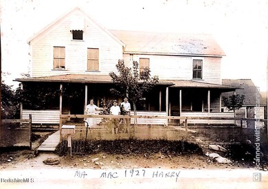 Old 1553 North Main Rd 1