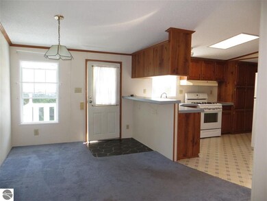 5812 Prescott Dr, Tawas City, MI 48763 - photo 3