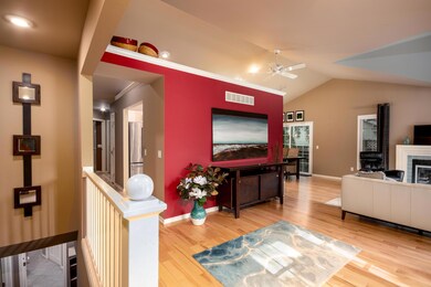 2525 McIntosh-20