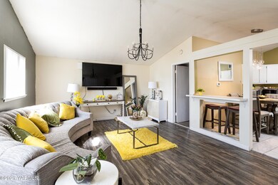 2215S5th_07
