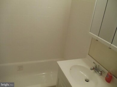 11330 Cherry Hill Rd unit 302, Beltsville, MD 20705 - photo 4