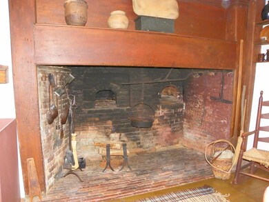 329 Main St, Amesbury, MA 01913 - photo 6