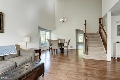 13224 Ladybank Ln, Herndon, VA 20171 - photo 6