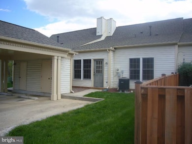 108 Charleston Ln, Frederick, MD 21702 - photo 5