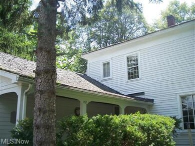 152 N Bissell Rd, Aurora, OH 44202 - photo 4