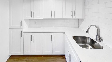 907 N Beacon St unit 208, Dallas, TX 75214 - photo 6