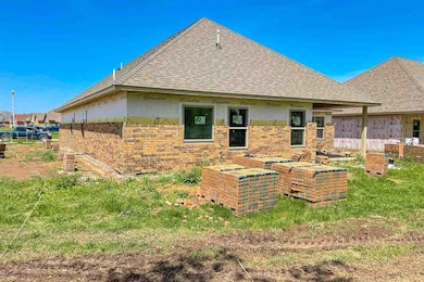 104 NW Elm Ave, Cache, OK 73527 - photo 4