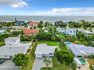 931 S Orlando Ave, Cocoa Beach, FL 32931 - photo 2