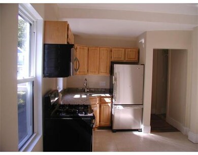 654 River St, Mattapan, MA 02126 - photo 6