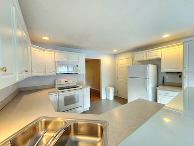 21 Sheffield Way, Westborough, MA 01581 - photo 5