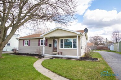 521 Lester Ave, Findlay, OH 45840 - photo 2