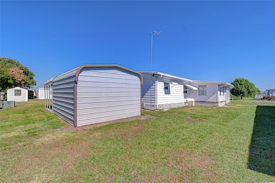 5305 Powhattan St, Zephyrhills, FL 33542 - photo 6