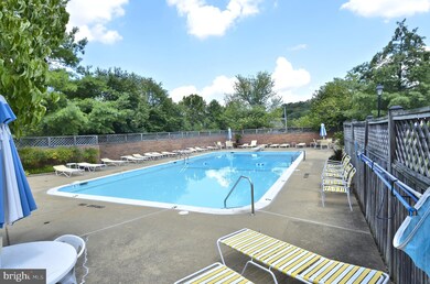 4550 28th Rd S unit 1614, Arlington, VA 22206 - photo 2