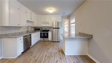 460 Oakland Ridge Ct unit 2, Lawrenceville, GA 30044 - photo 2